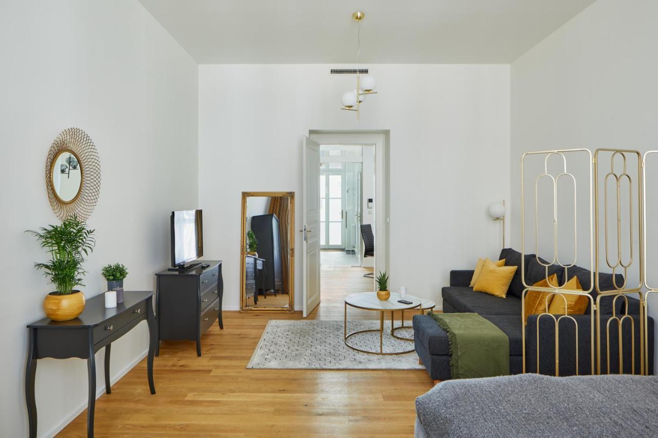 Deluxe In New Town By Days Appartement