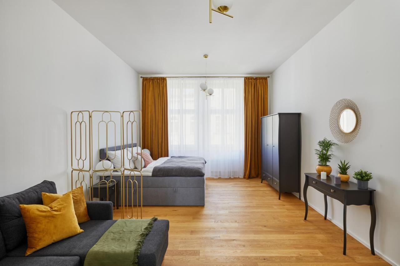 Deluxe In New Town By Days Appartement Prague